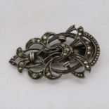 Marquisate brooch