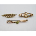 Collection of 3x Edwardian brooches 3.9g total