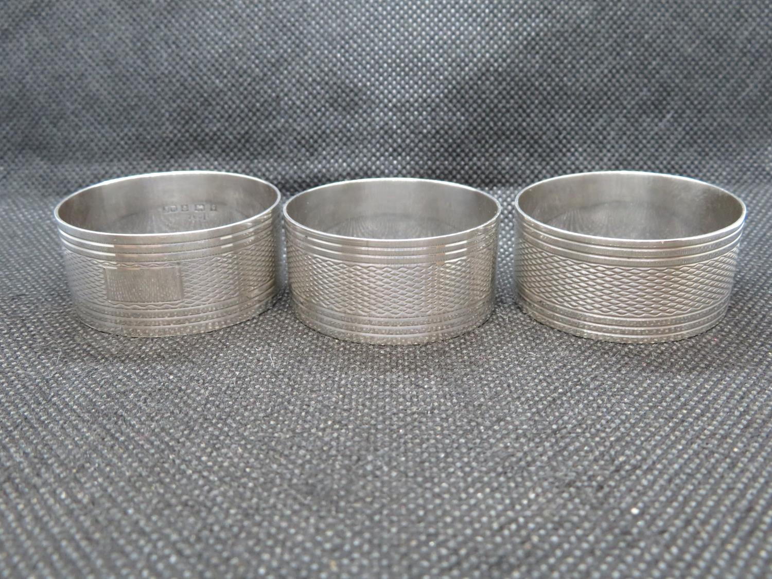 Set of 3x silver napkin rings 50g total weight