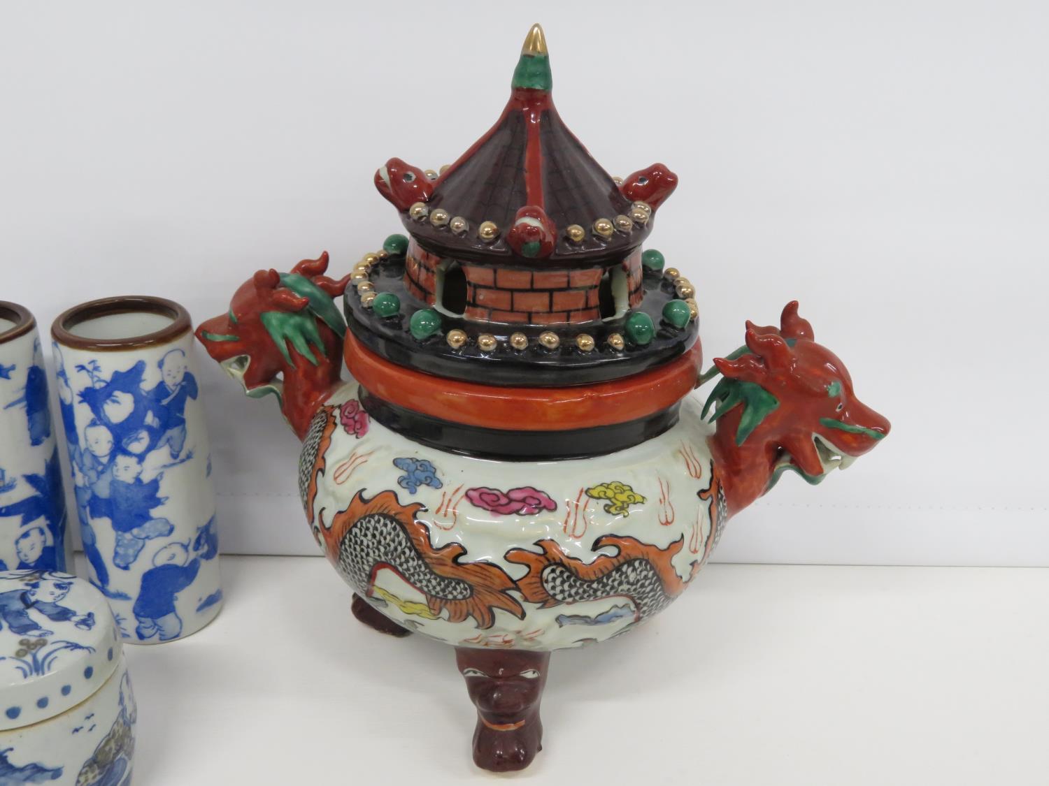 Collection of Chinese pots and incense burner - Image 2 of 3