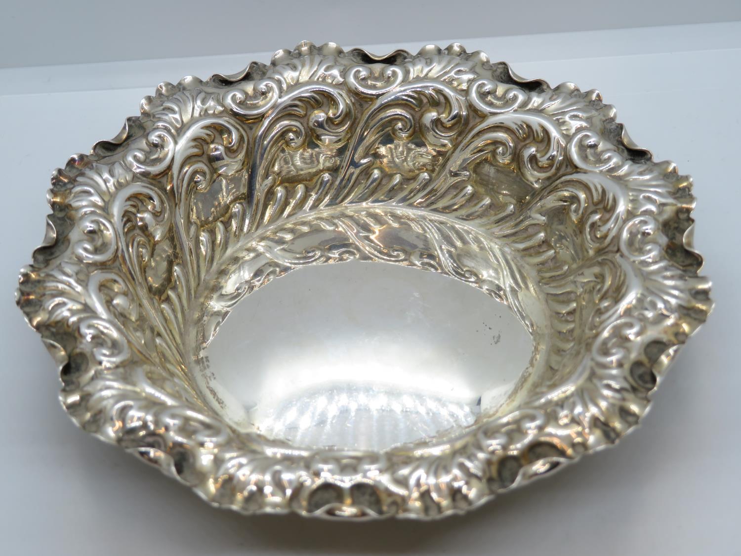 Fully HM English silver bon bon dish 52g