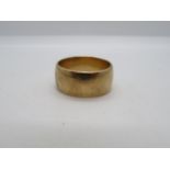 9ct gold wedding band size O 6.7g