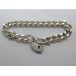 Solid silver bracelet with lock and chain London 1979 7.5" 36.8g