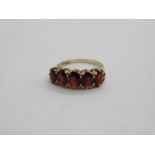 9ct gold with garnet ring size N 2.8g