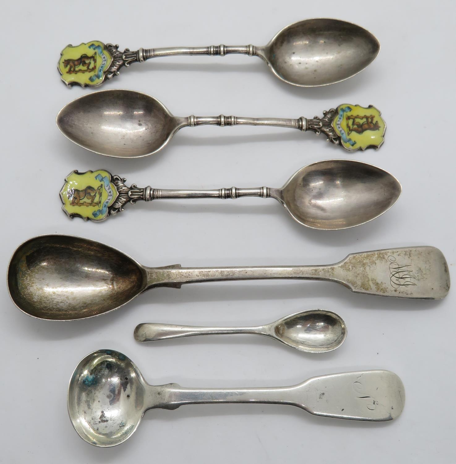 Collection of silver spoons 68g