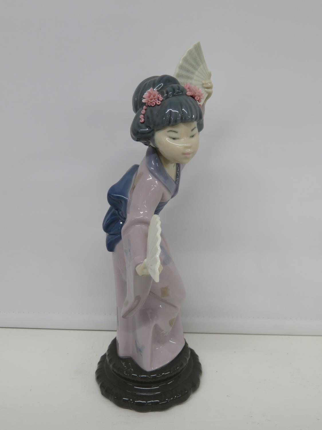 Lladro Geisha fan dancer - Image 2 of 3