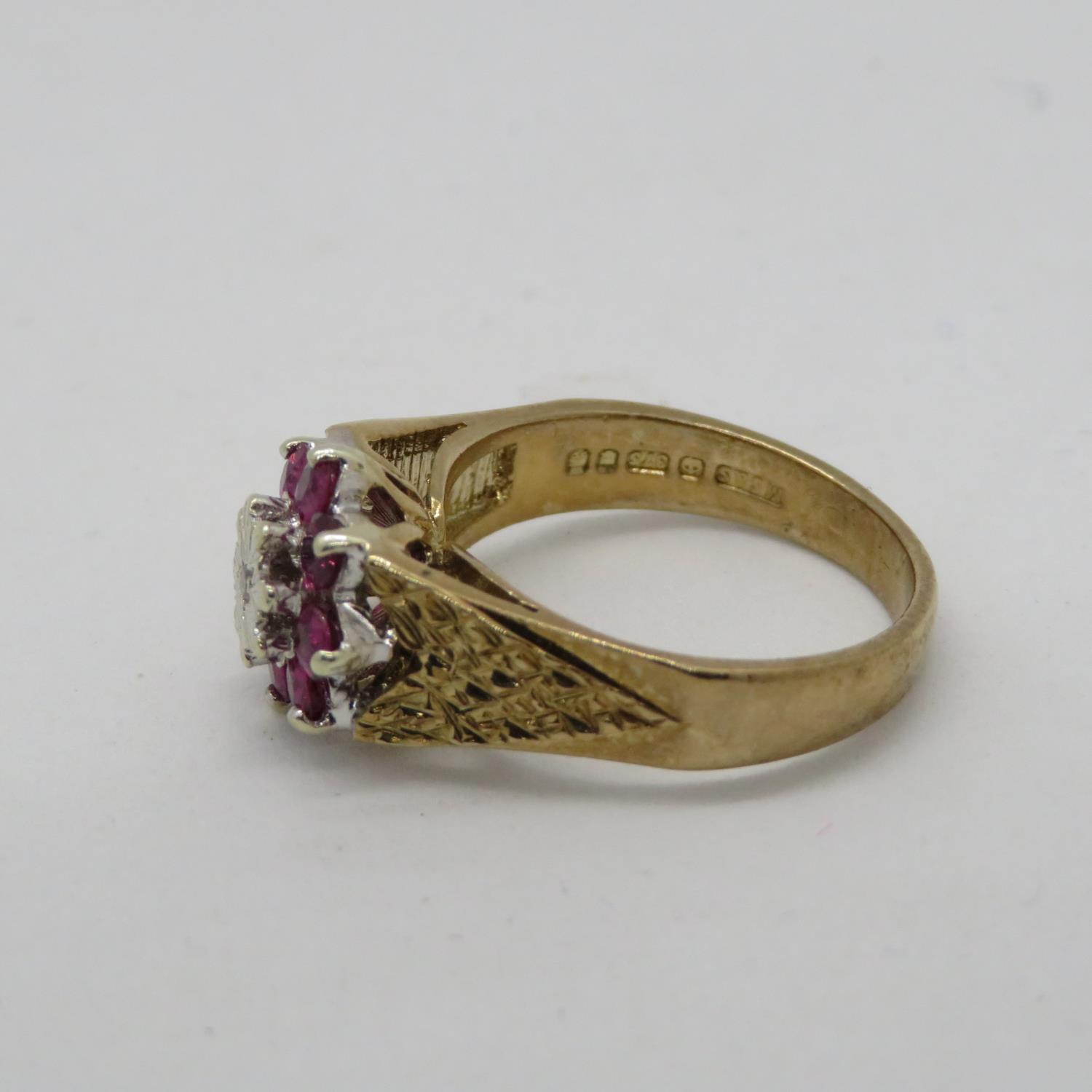 Ruby and diamond cluster ring HM 9ct gold with bark effect shoulders 3.5g size S - Image 2 of 3