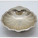 English HM silver shell bowl. 78g