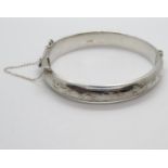 Vintage silver bangle engraved Birmingham 1969 16.1g