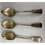 3x old Georgian Newcastle spoons in silver 169g. 9" long