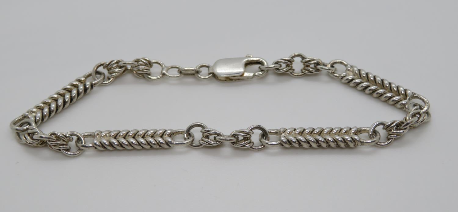 Silver herringbone style bracelet 7.5"