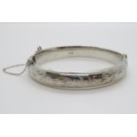 Silver bangle engraved to front Birmingham 1969 16g