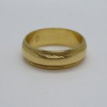 18ct gold wedding band size O 7g