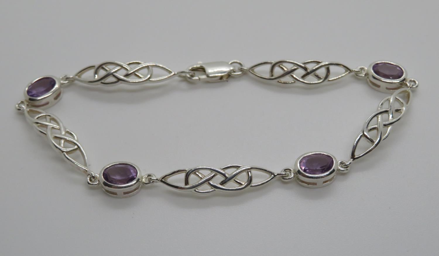Celtic Infinity style bracelet 7.3/4" 8.5g