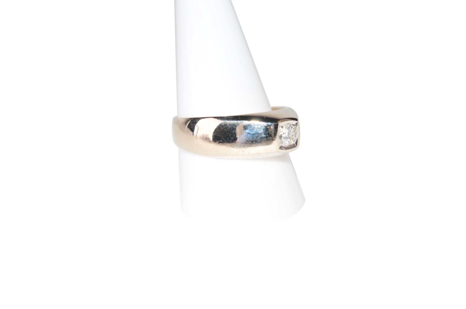 Diamond ring14Kt white gold ring with a brilliant approx. 0.3ct, total weight 10.83g, size