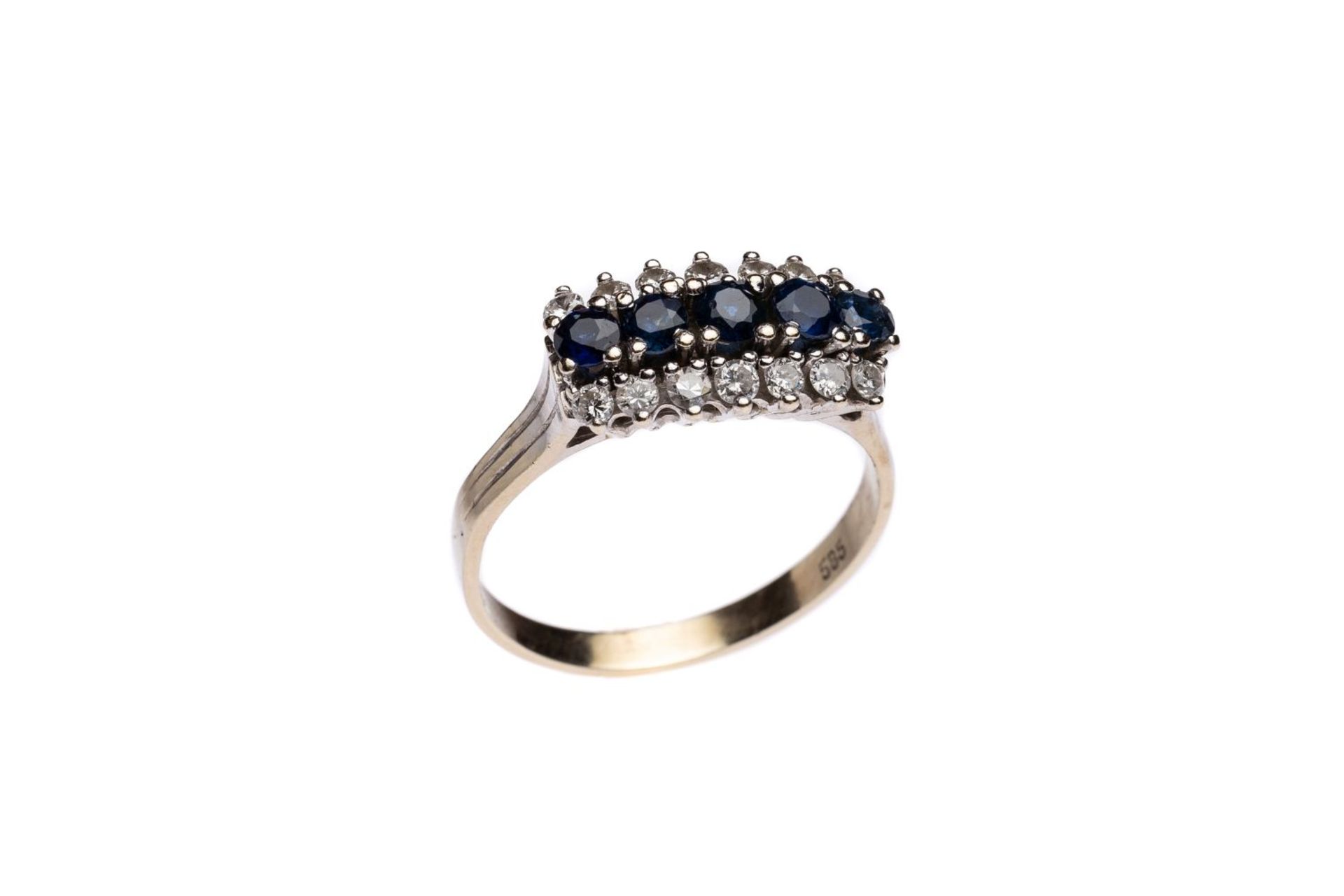 Diamond ring14k white gold ring with brilliants total carat weight approx. 0.21 ct, and sapphires