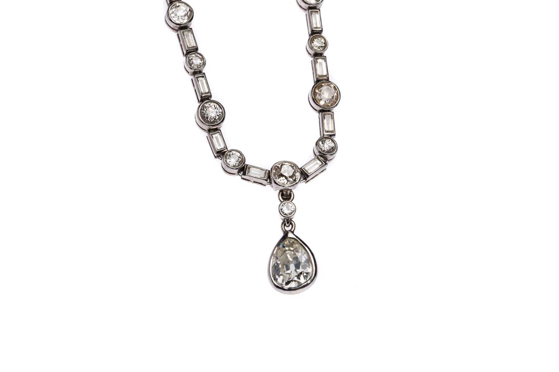 Platinum diamond necklacePlatinum Collier 950/000, with a drop-shaped diamond (removable), - Bild 2 aus 2