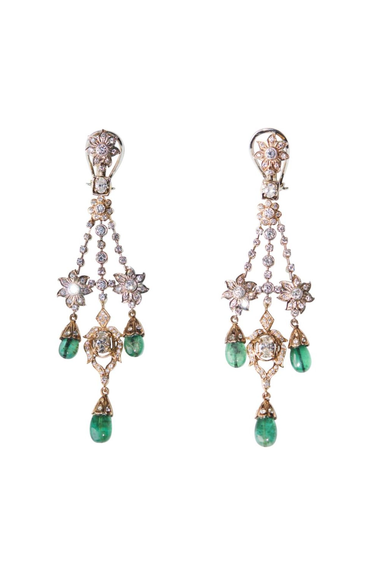 Brilliant emerald ear clips18Kt pink gold ear clips with diamonds total carat weight approx. 3,2ct - Bild 2 aus 4