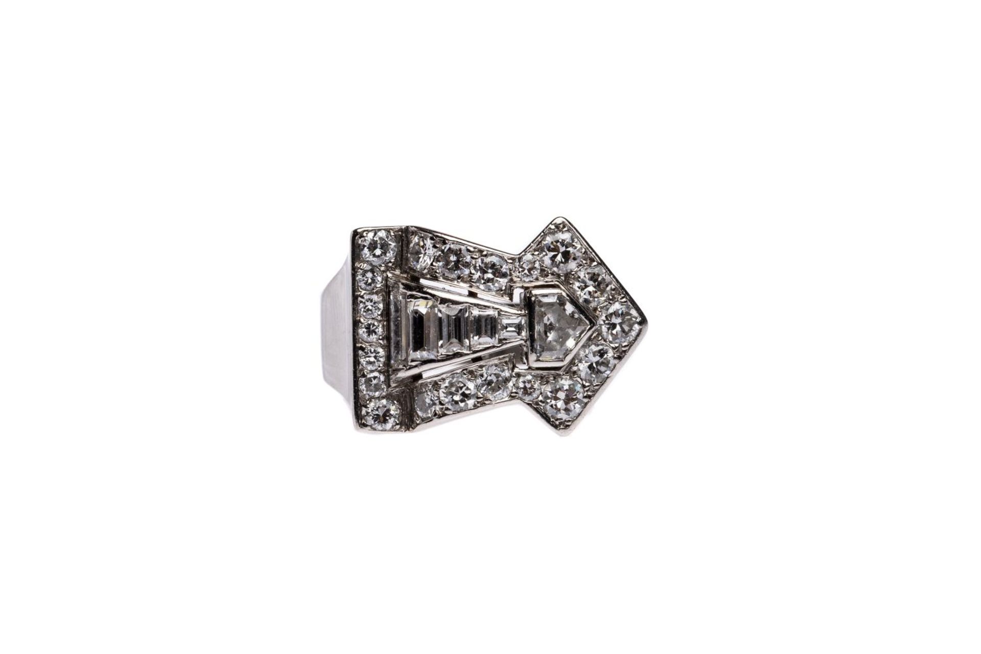 Diamond ringPlatinum ring 950/000fine, with diamonds total carat weight approx. 1.5 ct, total weight - Bild 2 aus 4