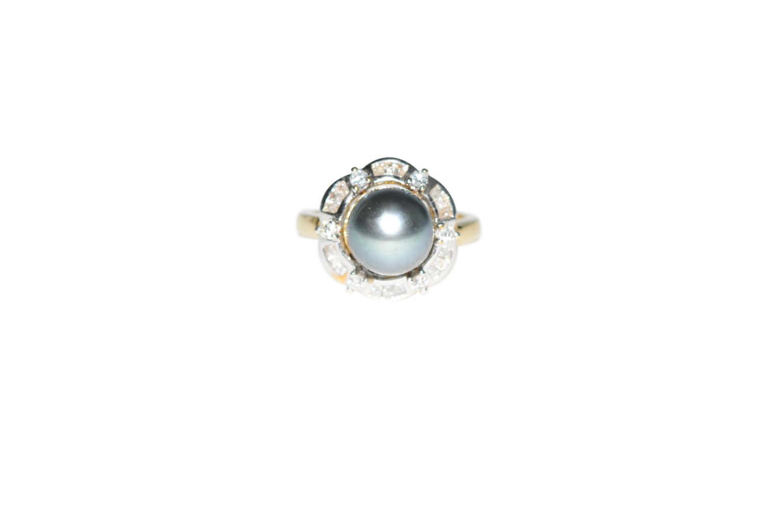 Brilliant ring with South Sea pearl18Kt gold ring with diamonds total carat weight approx. 0.7ct and - Image 2 of 3