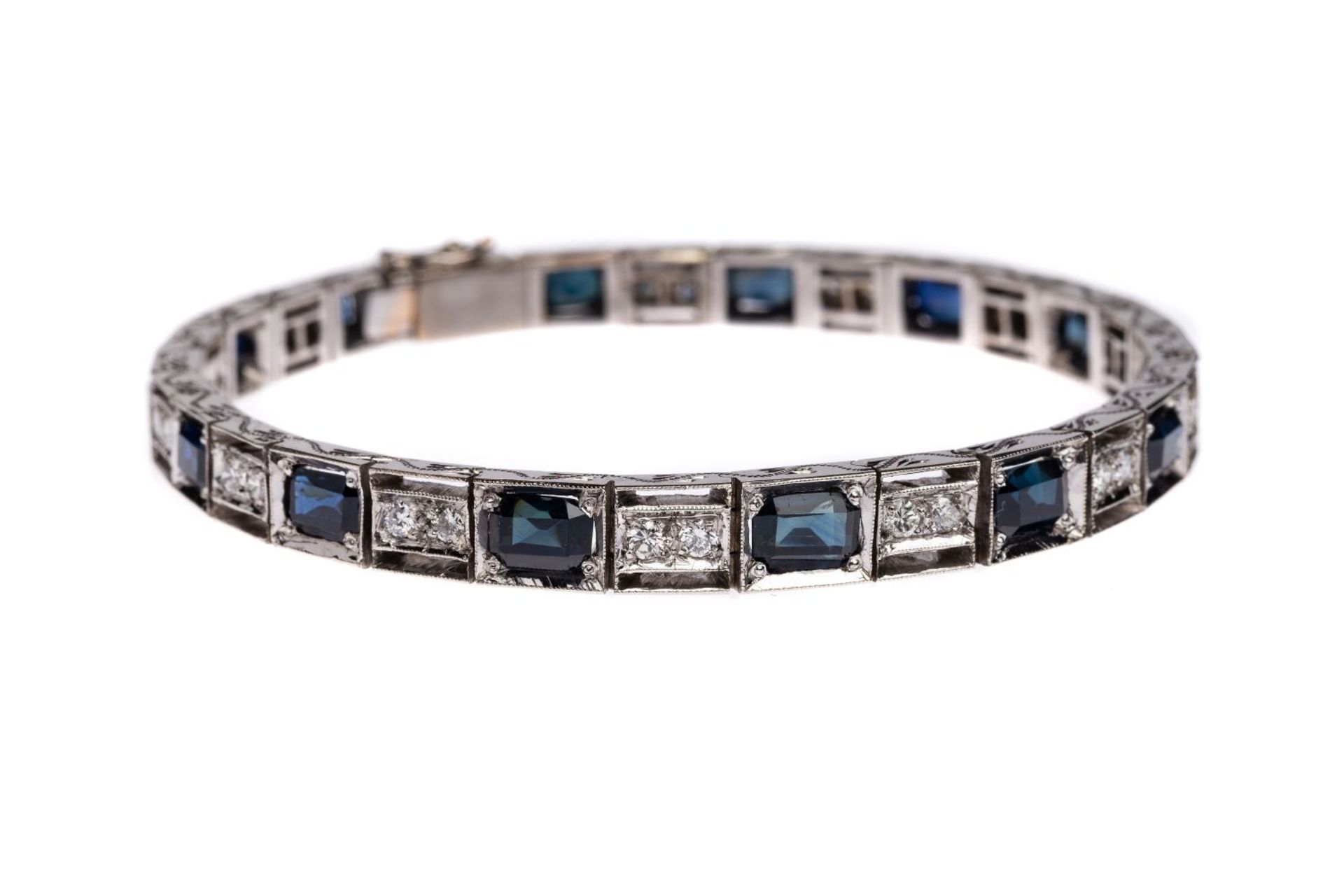 BraceletBracelet, with diamonds total carat weight approx. 1.8 ct, and sapphires total carat