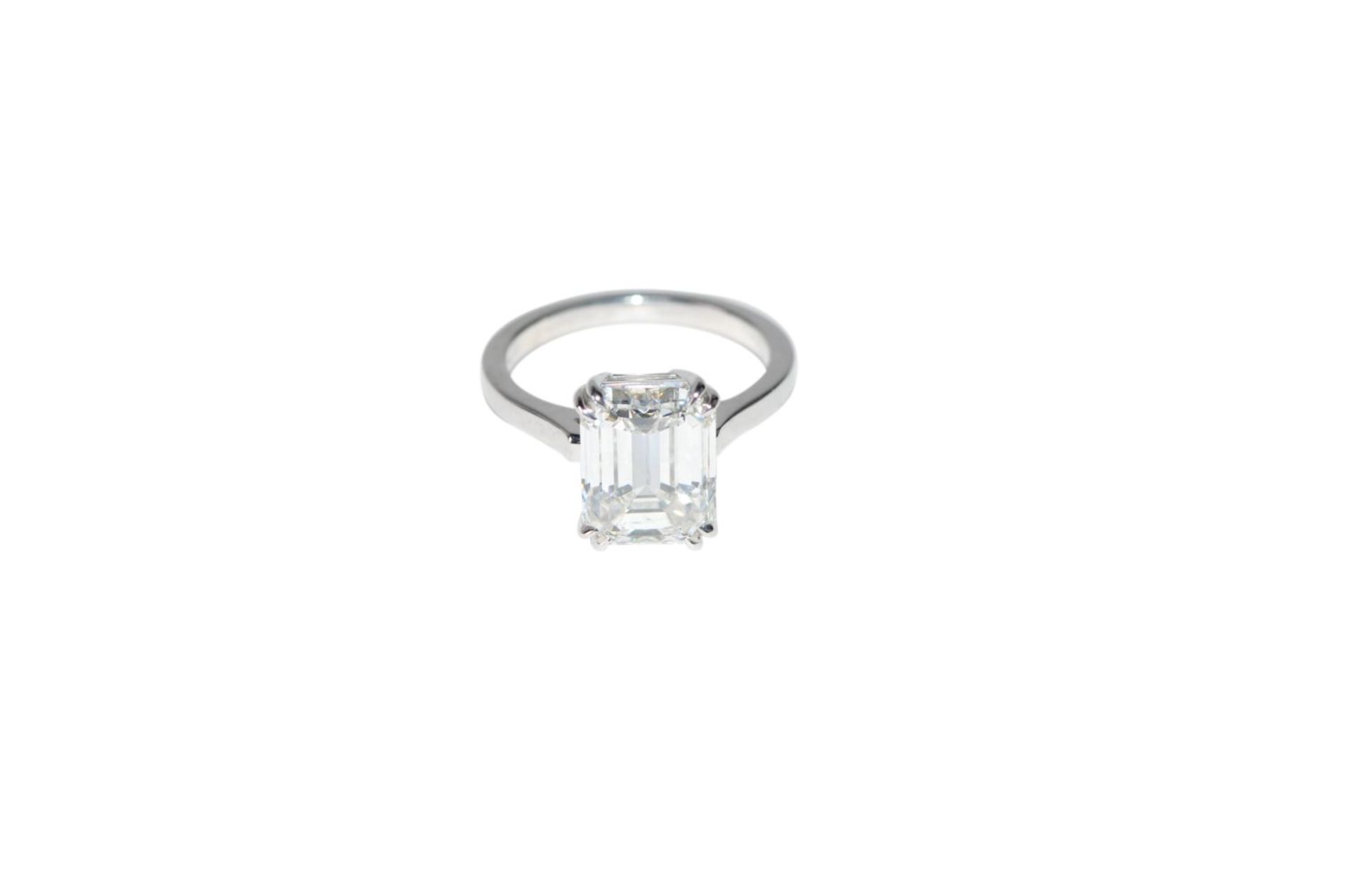 Diamond ring18 kt white gold ring with an emerald cut diamond, 5.01 ct, color G/vs2, total weight - Bild 3 aus 3