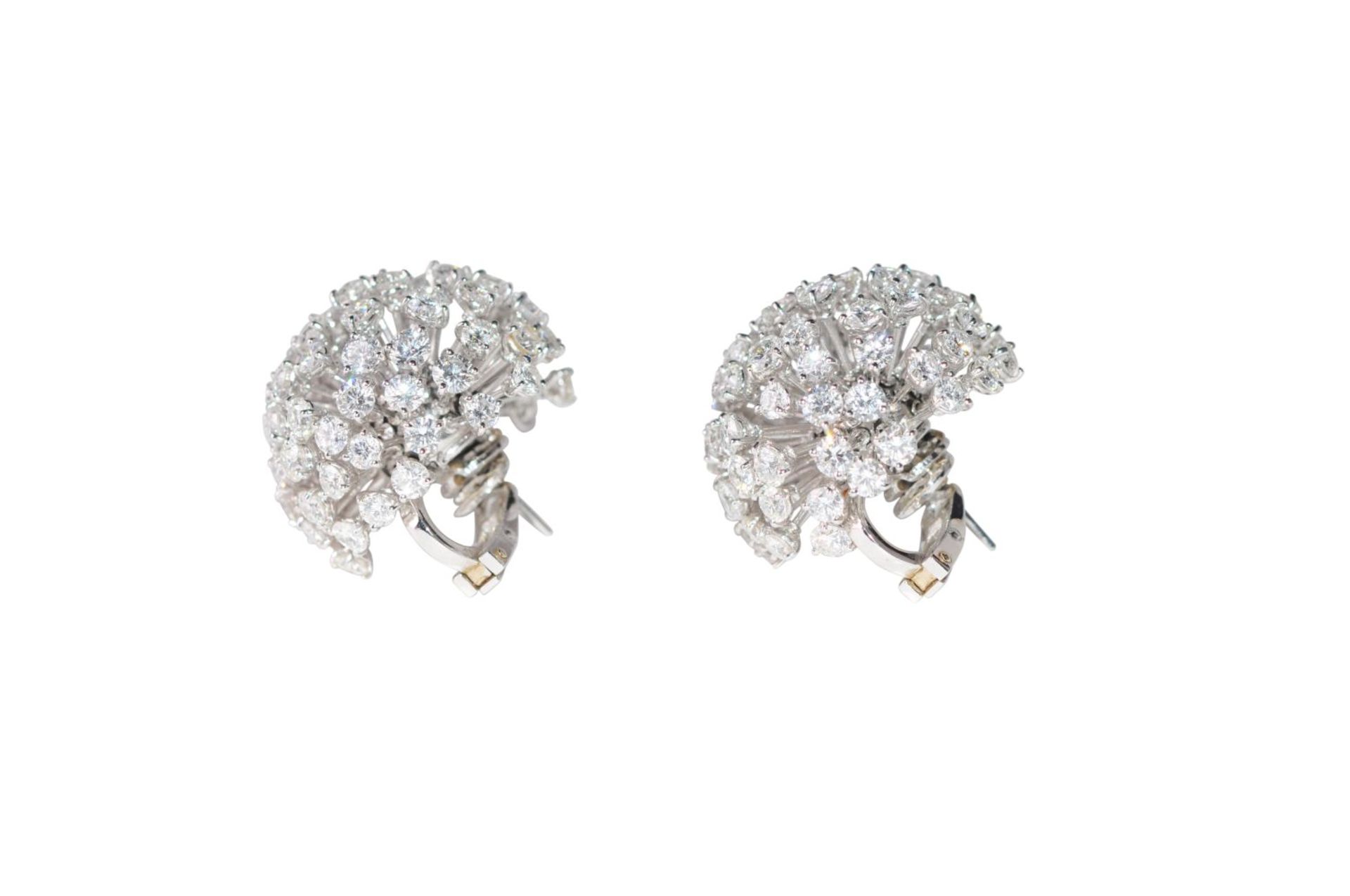 Brilliant ear clips18Kt white gold Ear clips with diamonds approx. 8ct, Total weight 26. - Bild 3 aus 3