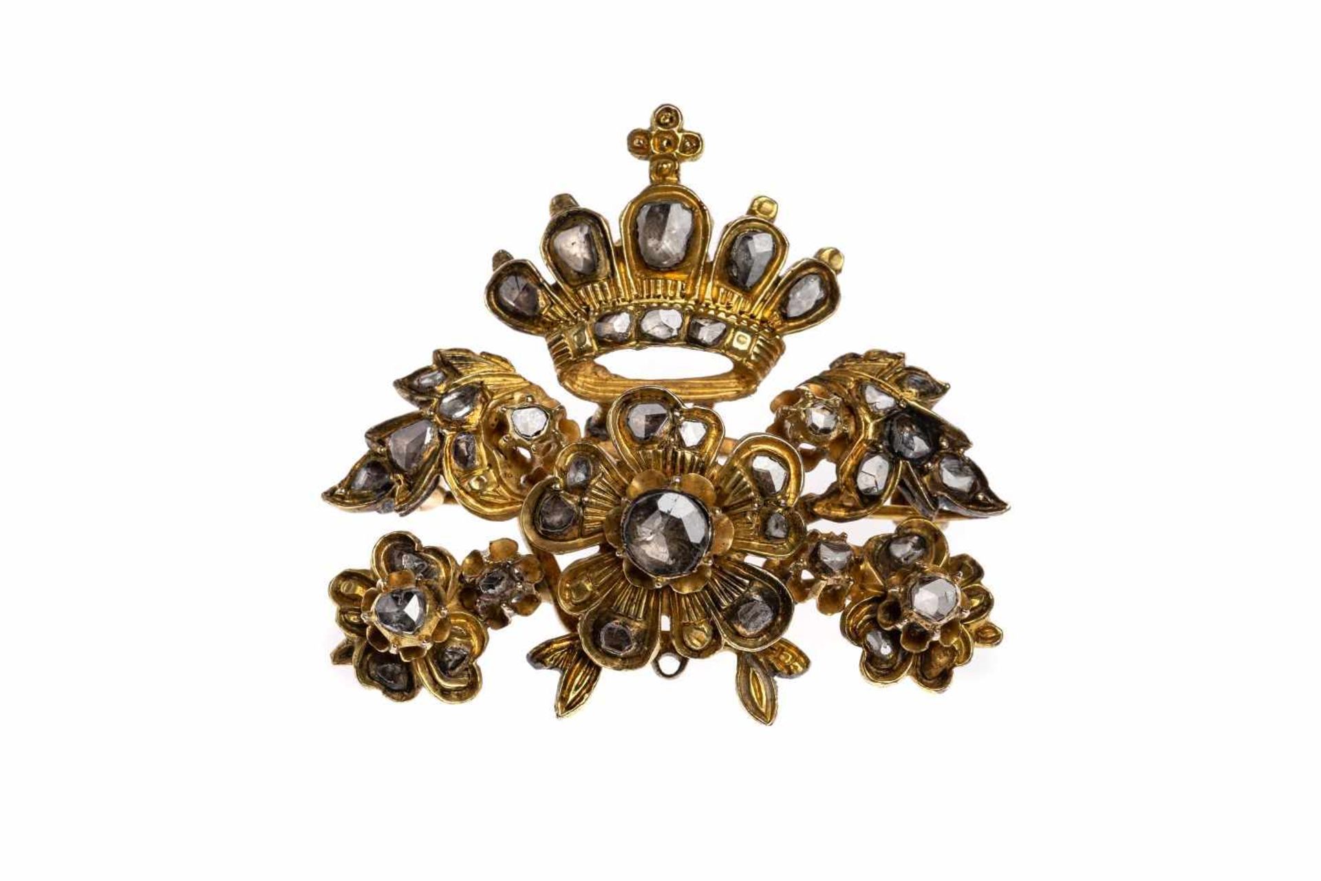 BroochBrooch, silver gilded, Cross and crown with diamonds, total carat weight approx. 3.3 ct, and