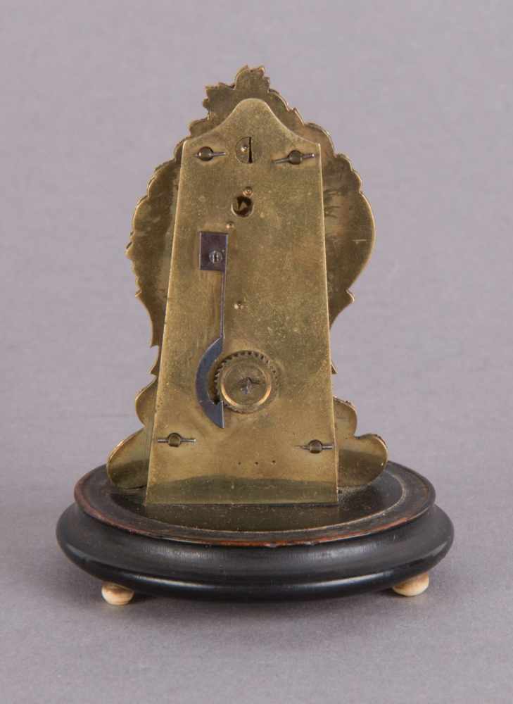 Zappler with Glas CubeFidget Clock around 1835 H 6.5 x W 4 x D 1.5 cm Fire-gilded brass case, - Image 2 of 4
