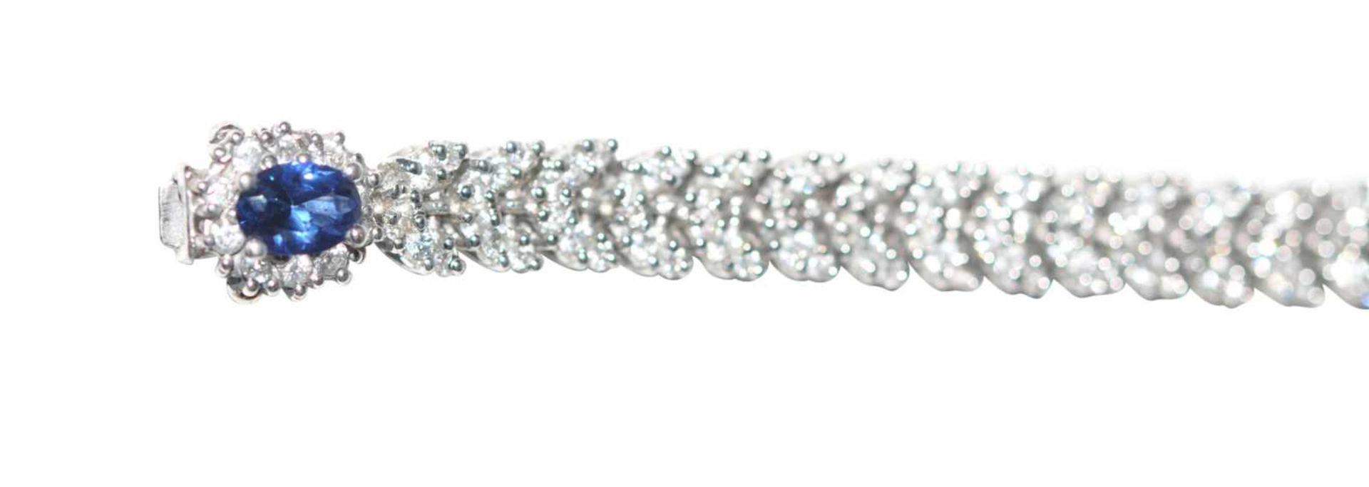 Brilliant braceletBracelet, white gold 18kt, with diamonds total carat weight approx. 6ct, and a - Bild 6 aus 6