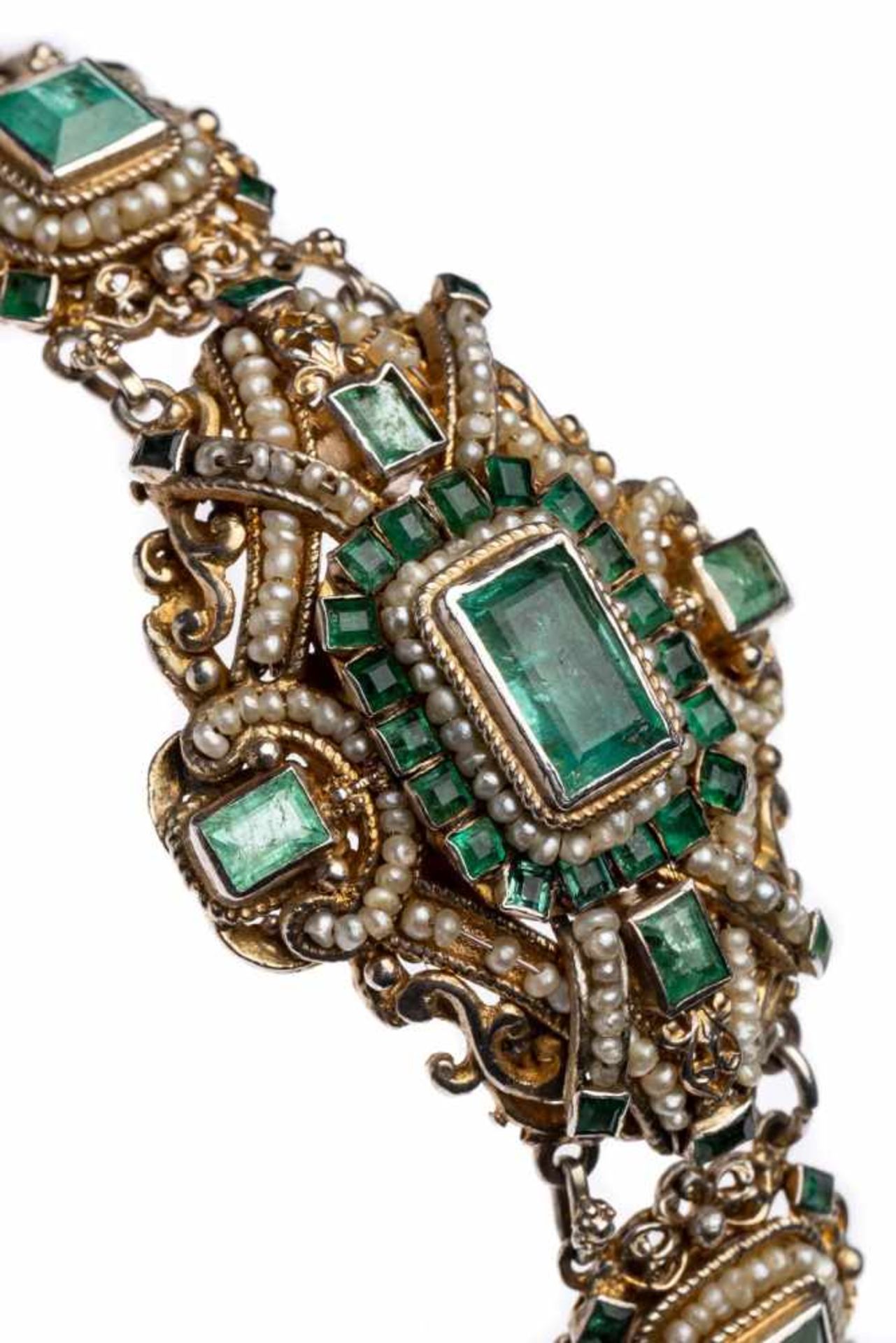 BraceletBracelet, silver, gilded, Emeralds from Habachtal (Austria) and pearls, "Neo Renaissance - Bild 2 aus 2