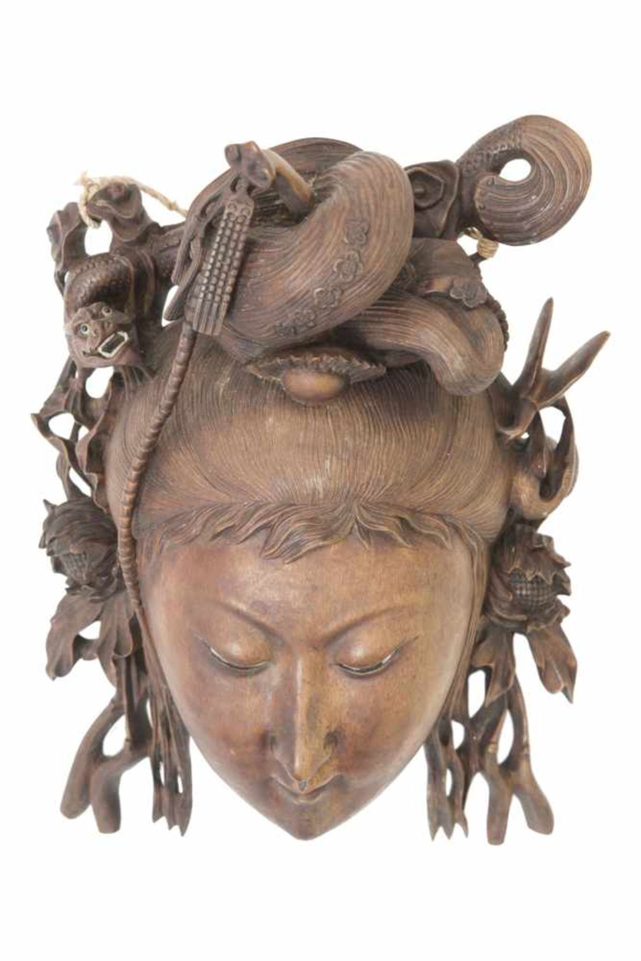 Holzmaske ChinaAufwendig geschnitzte Chinesische Holzmaske mit reichen Verzierungen und einer - Image 3 of 4