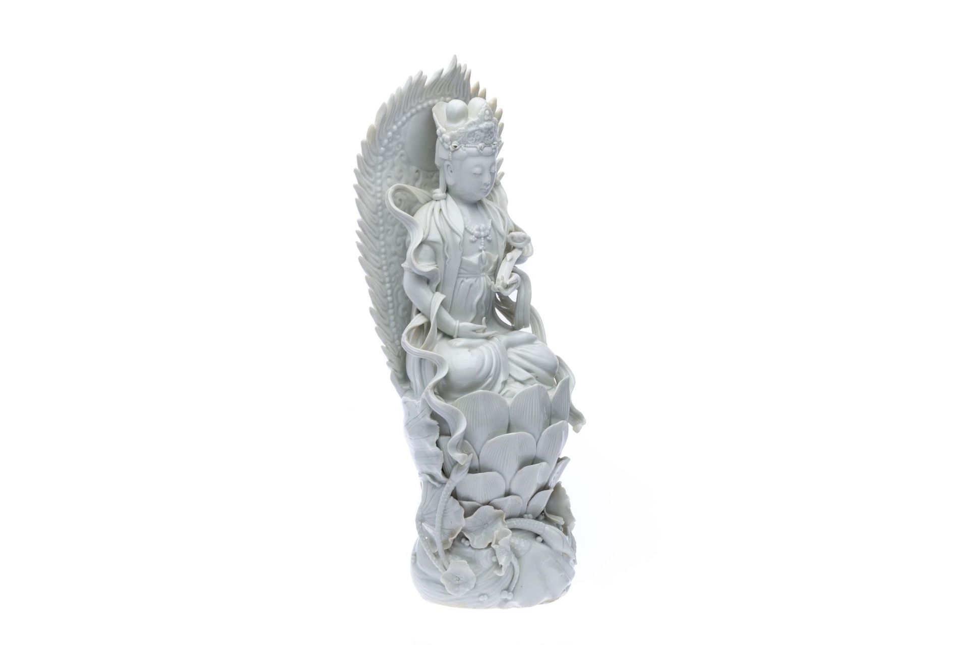 Blanc de Chine" Göttin Guanyin" Figur aus Dehua PorzellanBlanc de Chine Porzellan "Thronende - Bild 4 aus 4