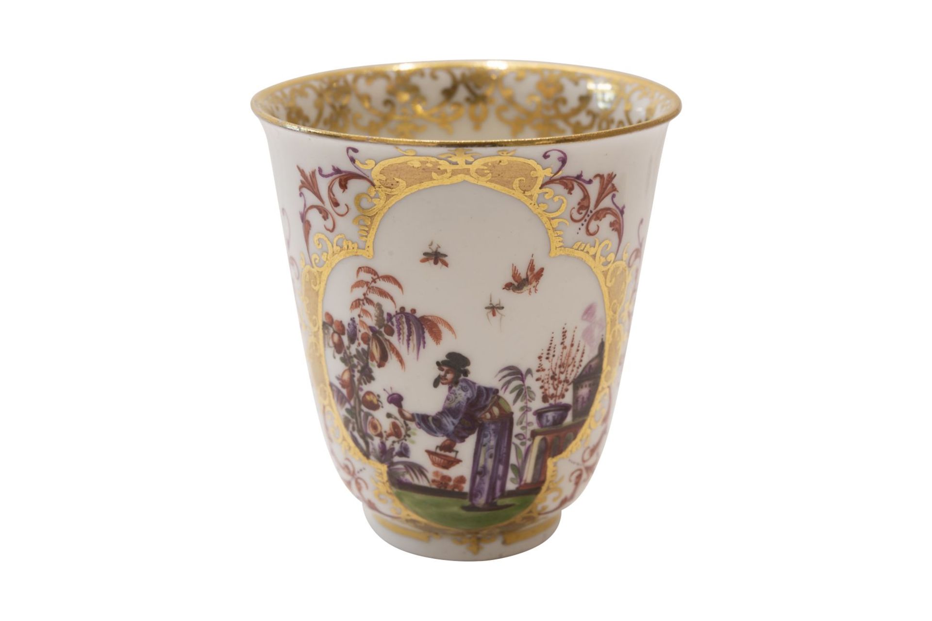 Ein Paar Becher mit Unterschale, Meissen um 1725 - Bild 7 aus 10