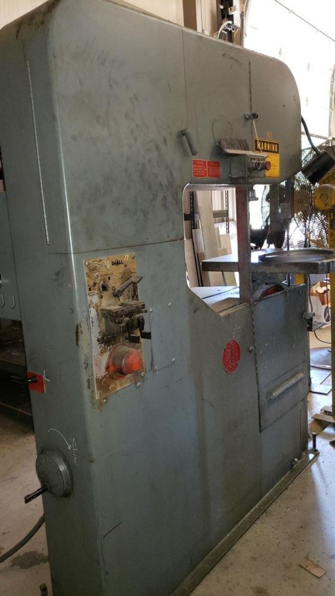 Do-All Vertical Bandsaw Model DBW 15 - Image 2 of 6