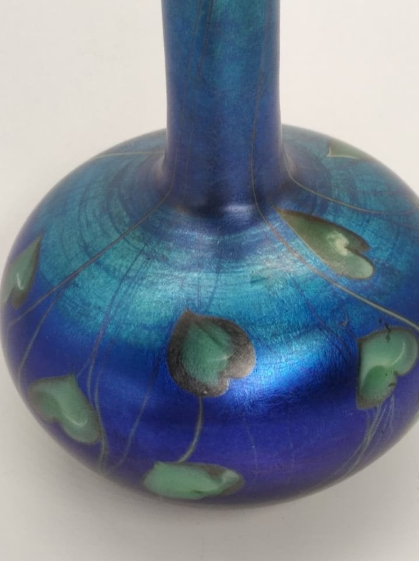 Tiffany Favrile "Hearts and Vines" Bud Vase - Image 3 of 4