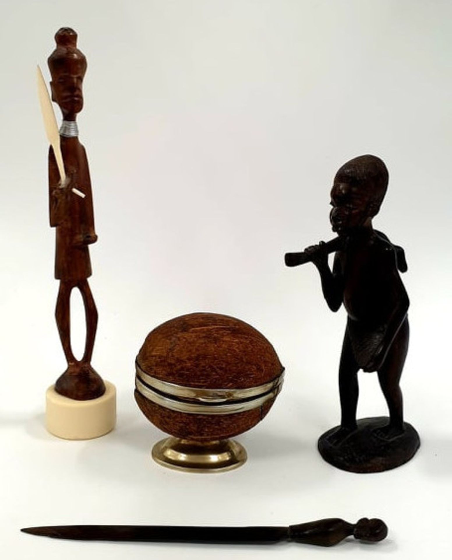Covnvolut | African Figures