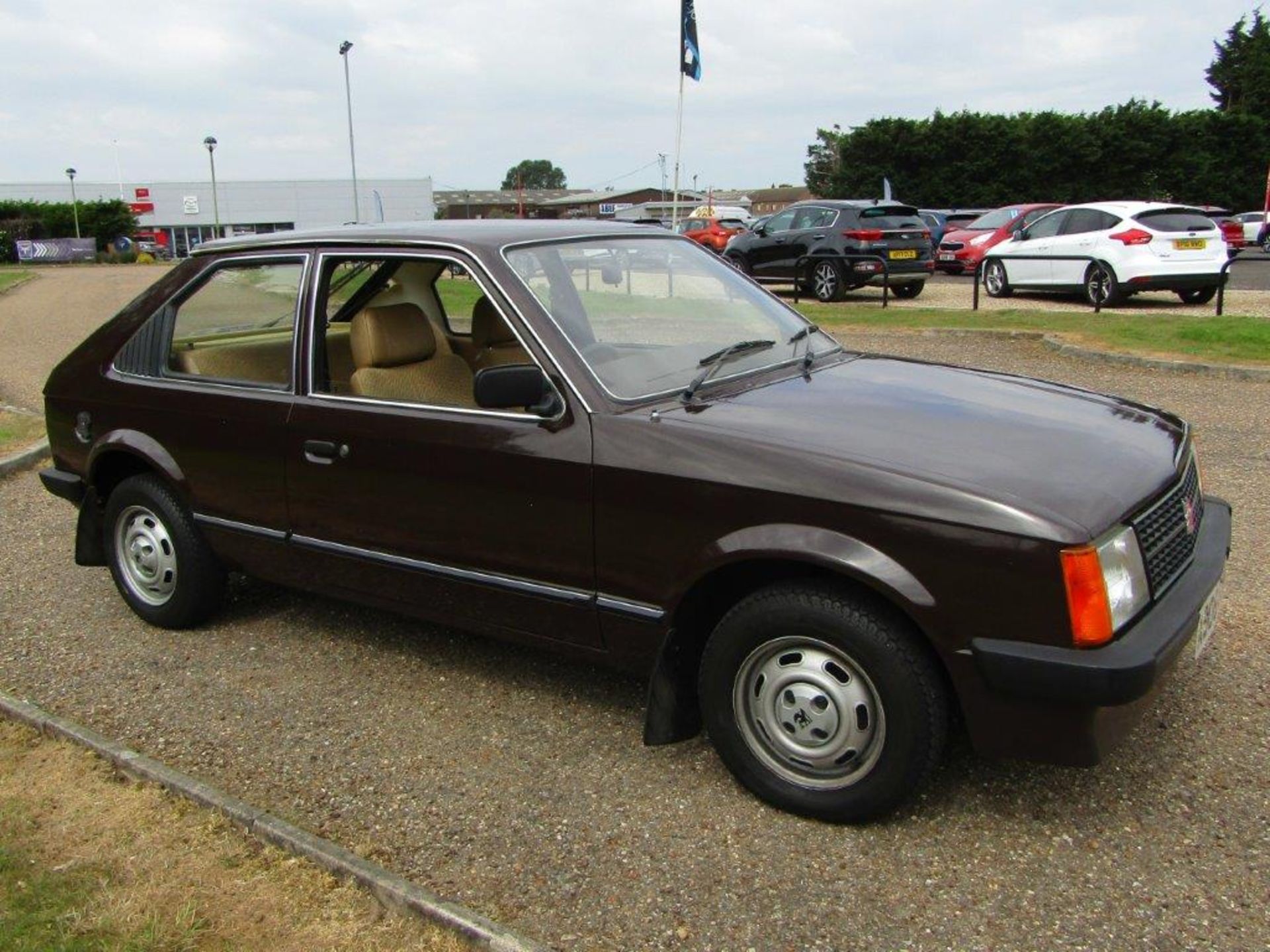 1983 Vauxhall Astra 1.3S MKI - Image 8 of 12