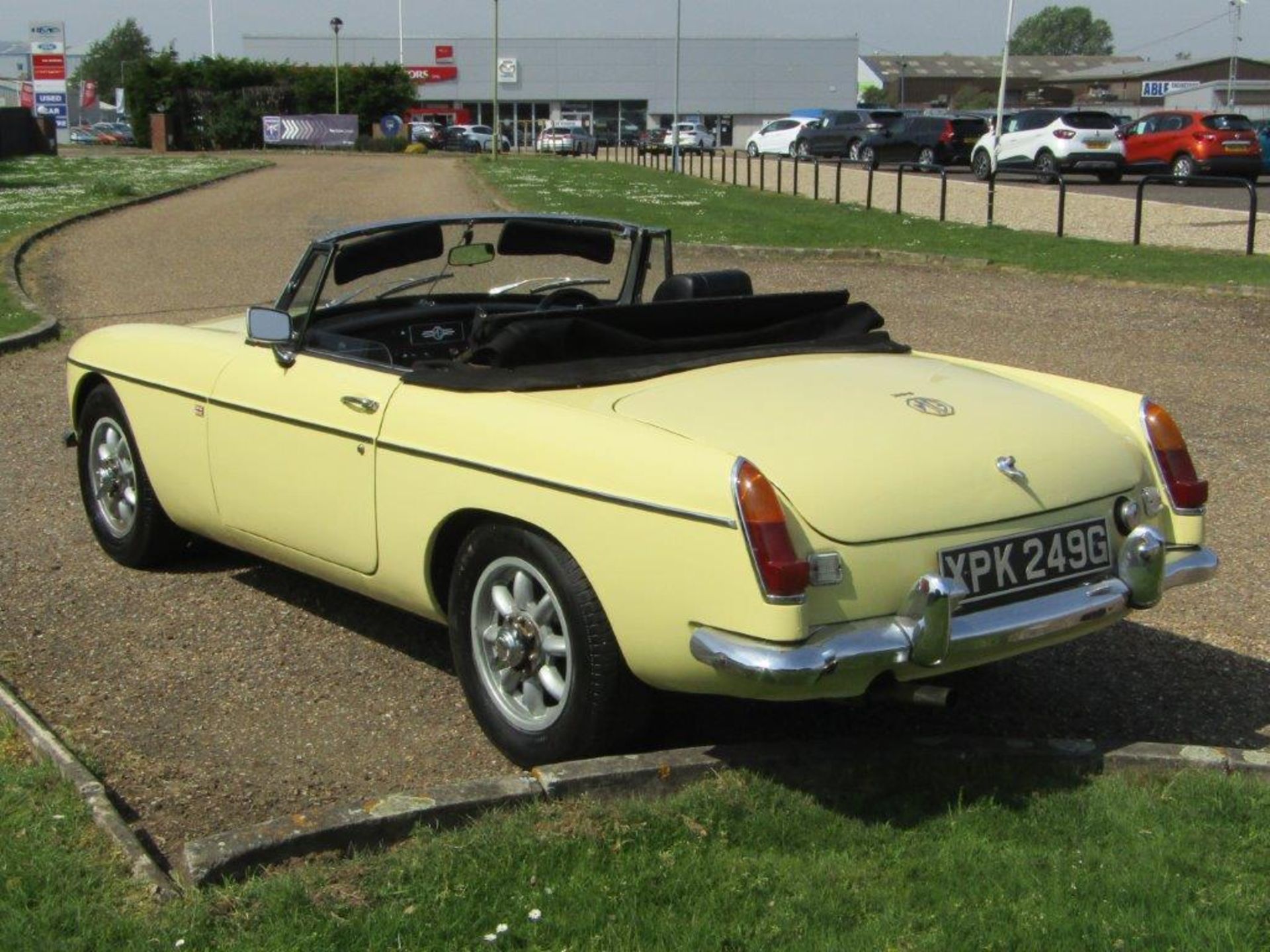 1969 MG B Roadster - Image 5 of 8