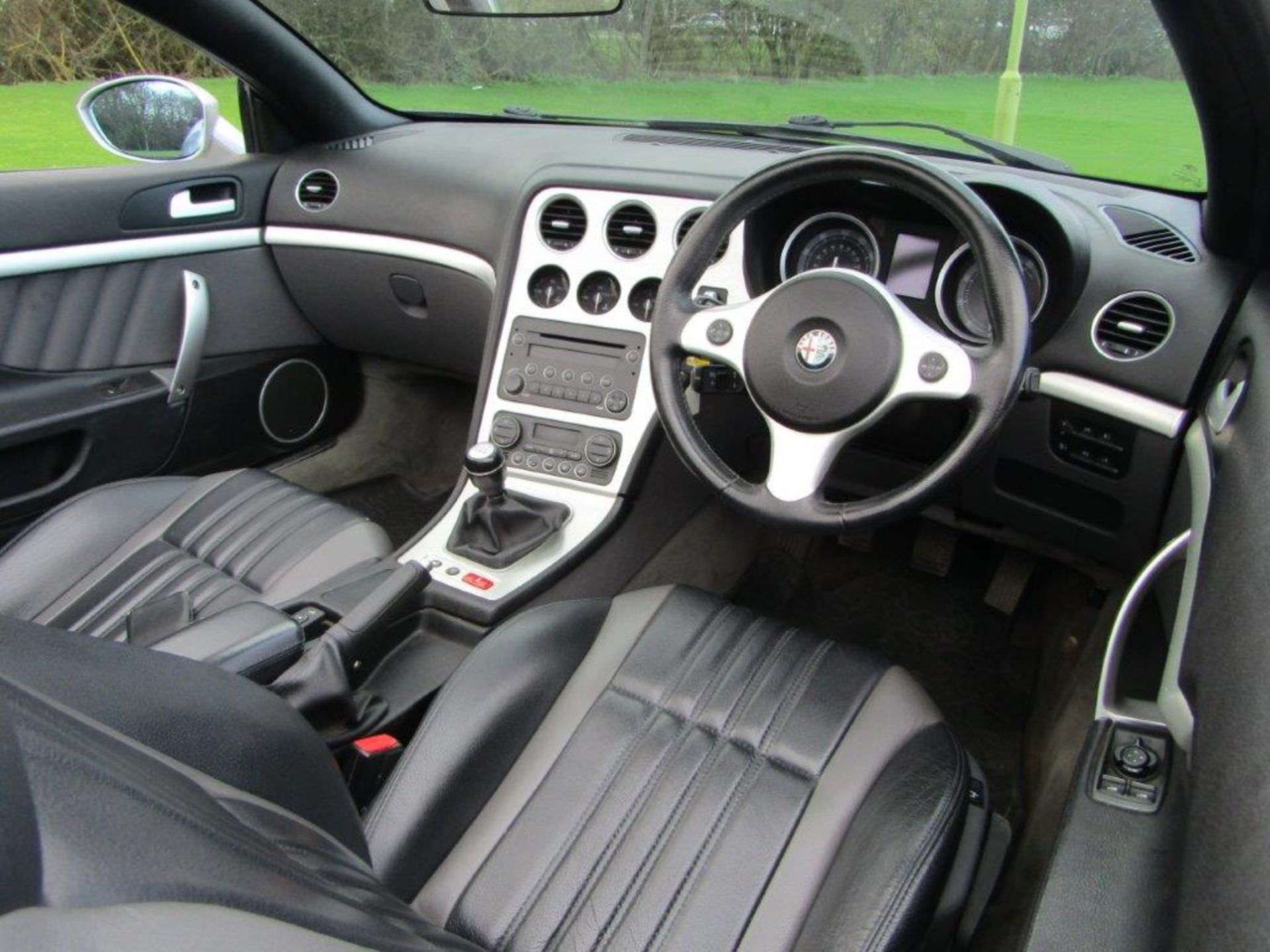 2007 Alfa Romeo Spider JTS 3.2 V6 Q4 - Image 2 of 8