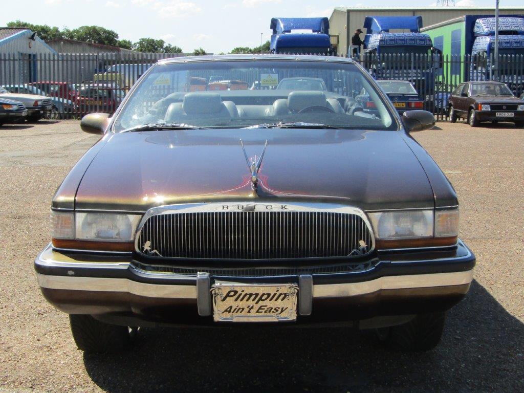 1995 Buick Roadmaster 5.7 Auto LHD - Image 2 of 10