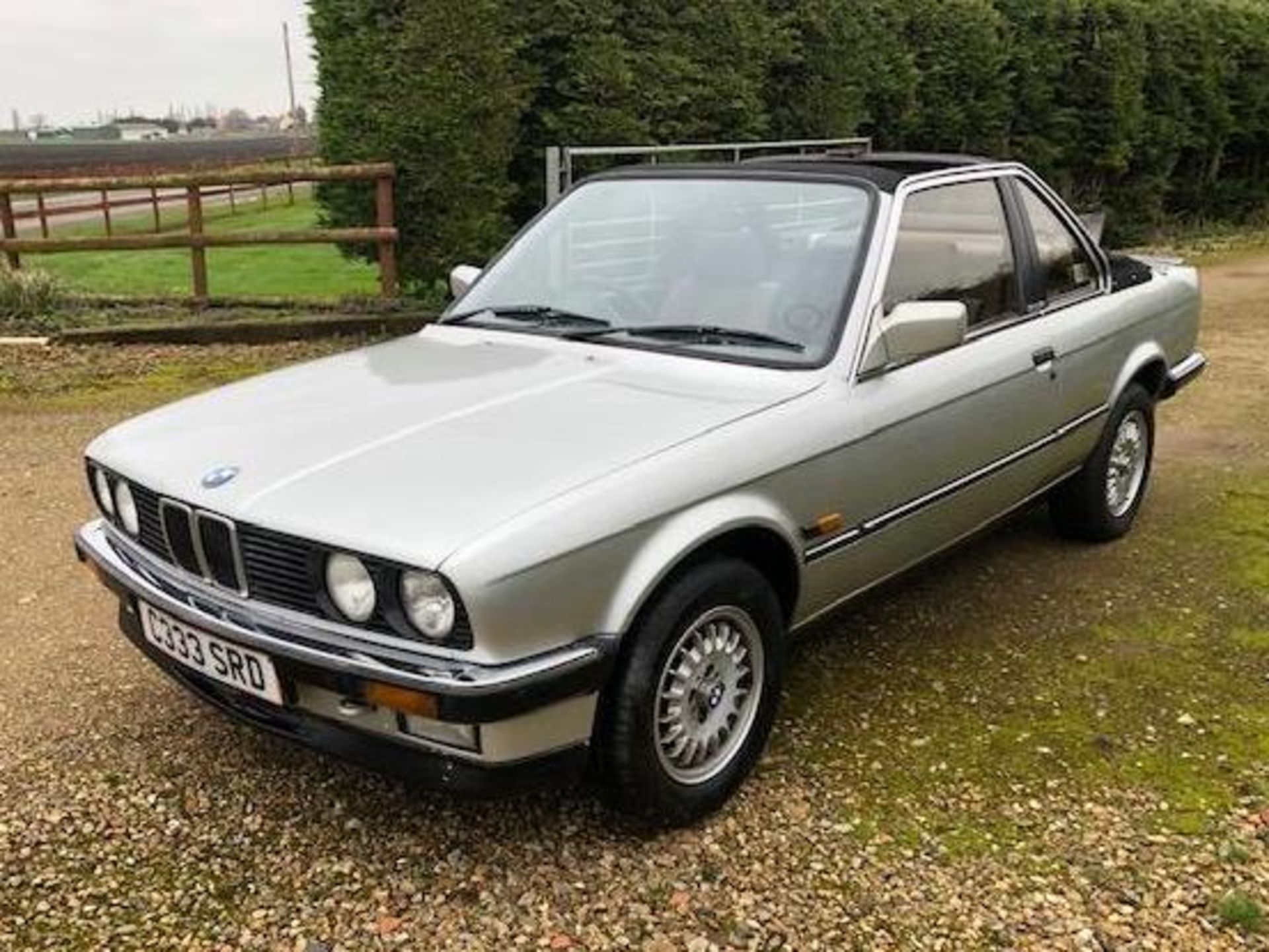 1986 BMW E30 325i Baur Cabriolet - Image 4 of 10