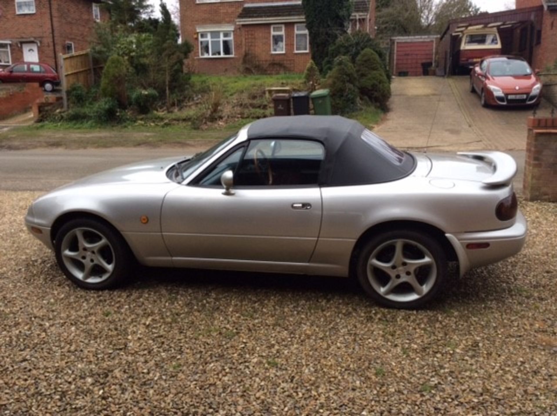 1989 Mazda Eunos - Image 2 of 4