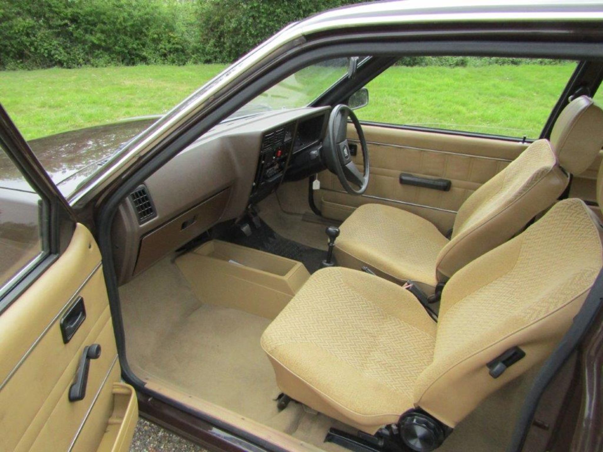 1983 Vauxhall Astra 1.3S MKI - Image 3 of 12