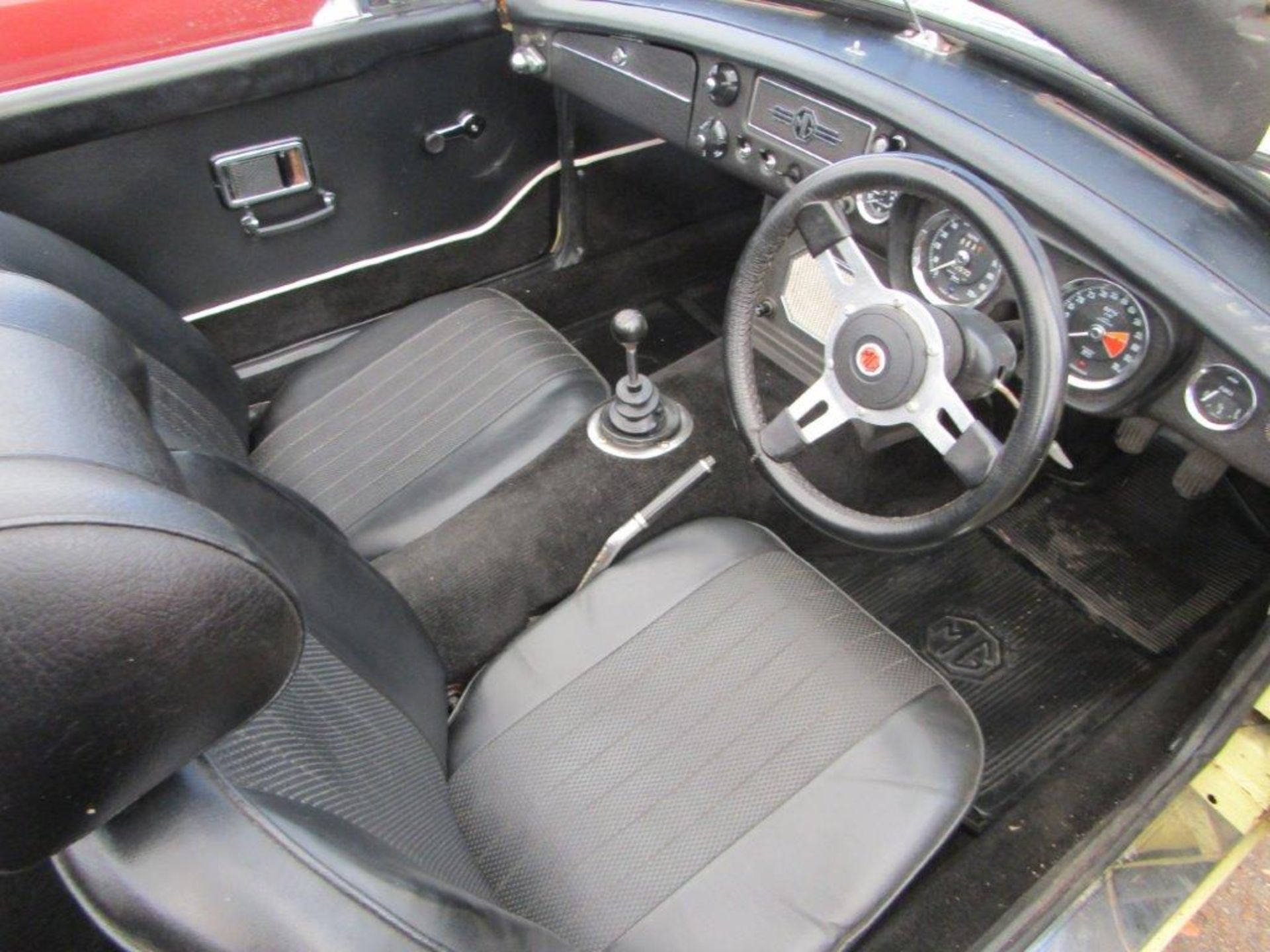 1969 MG B Roadster - Image 7 of 8