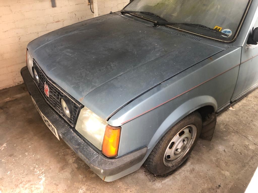 1984 Vauxhall Astra 1.3S 33,519 miles from new - Image 6 of 12