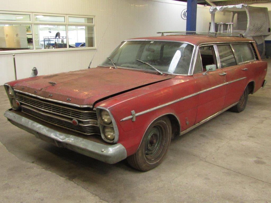 1966 Ford Country Sedan 390 V8 auto