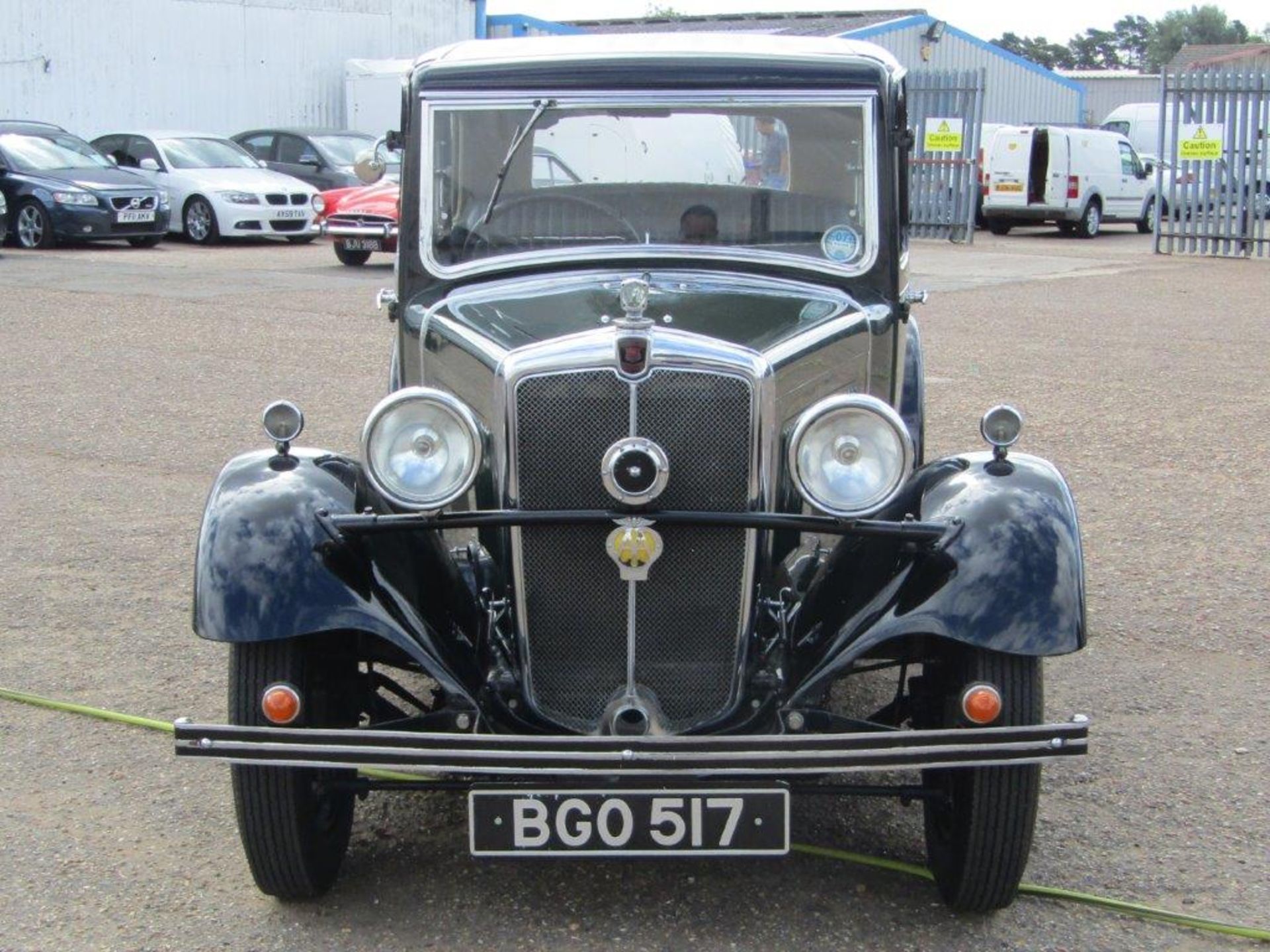 1934 Morris 10/4 Saloon - Image 2 of 10