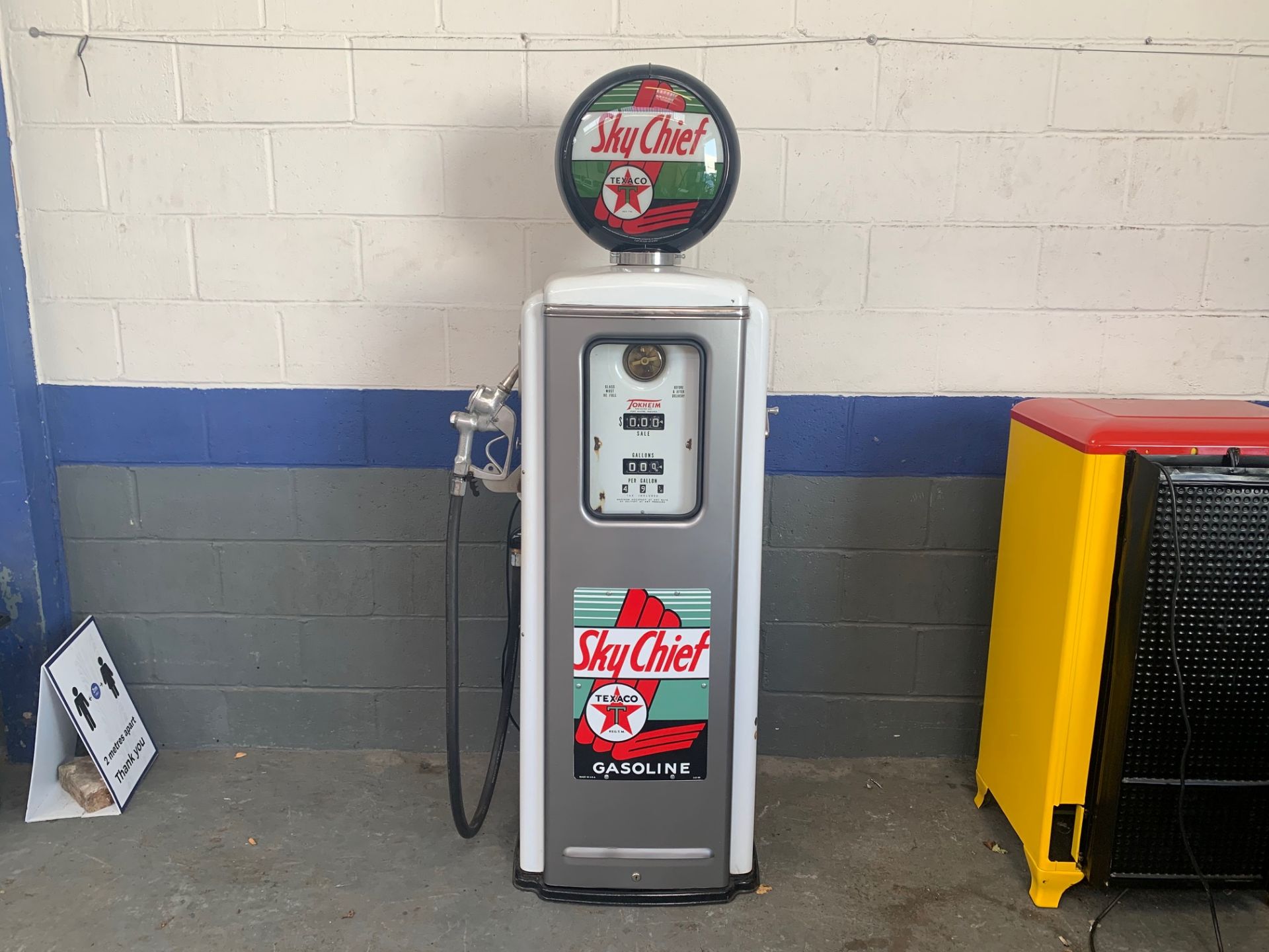 Vintage TEXACO Sky Chief Petrol Pump