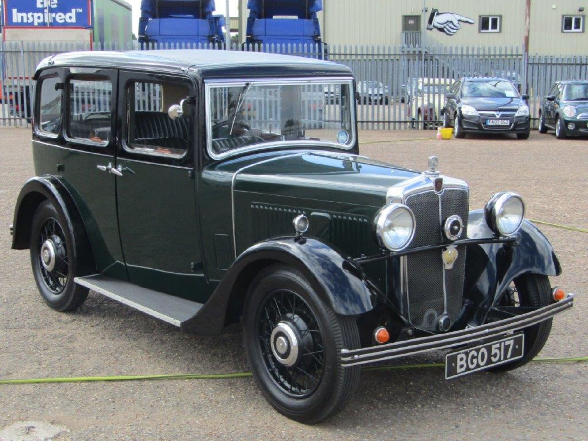 1934 Morris 10/4 Saloon - Image 3 of 10